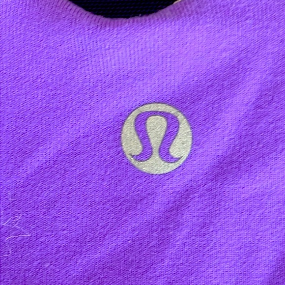 Lululemon Purple Two Tone Sport Tank Top w/Bra Insert Size S/M - Picture 3 of 4